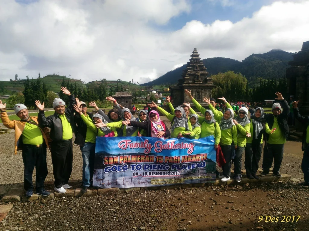 Paket Tour Dieng 2 Hari 1 Malam