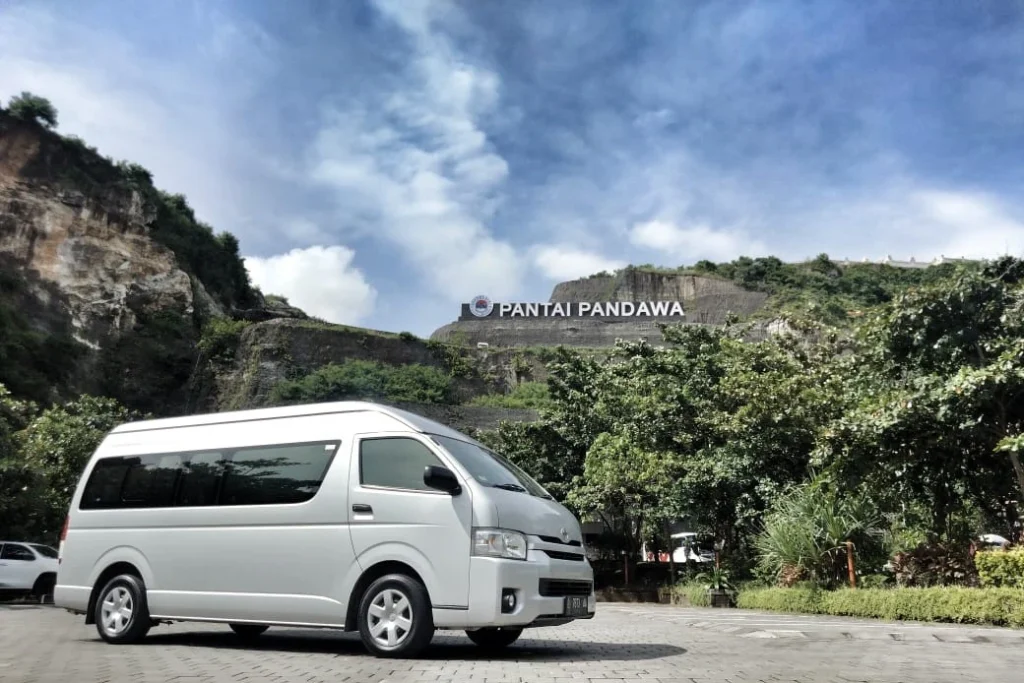 Sewa Mobil Hiace