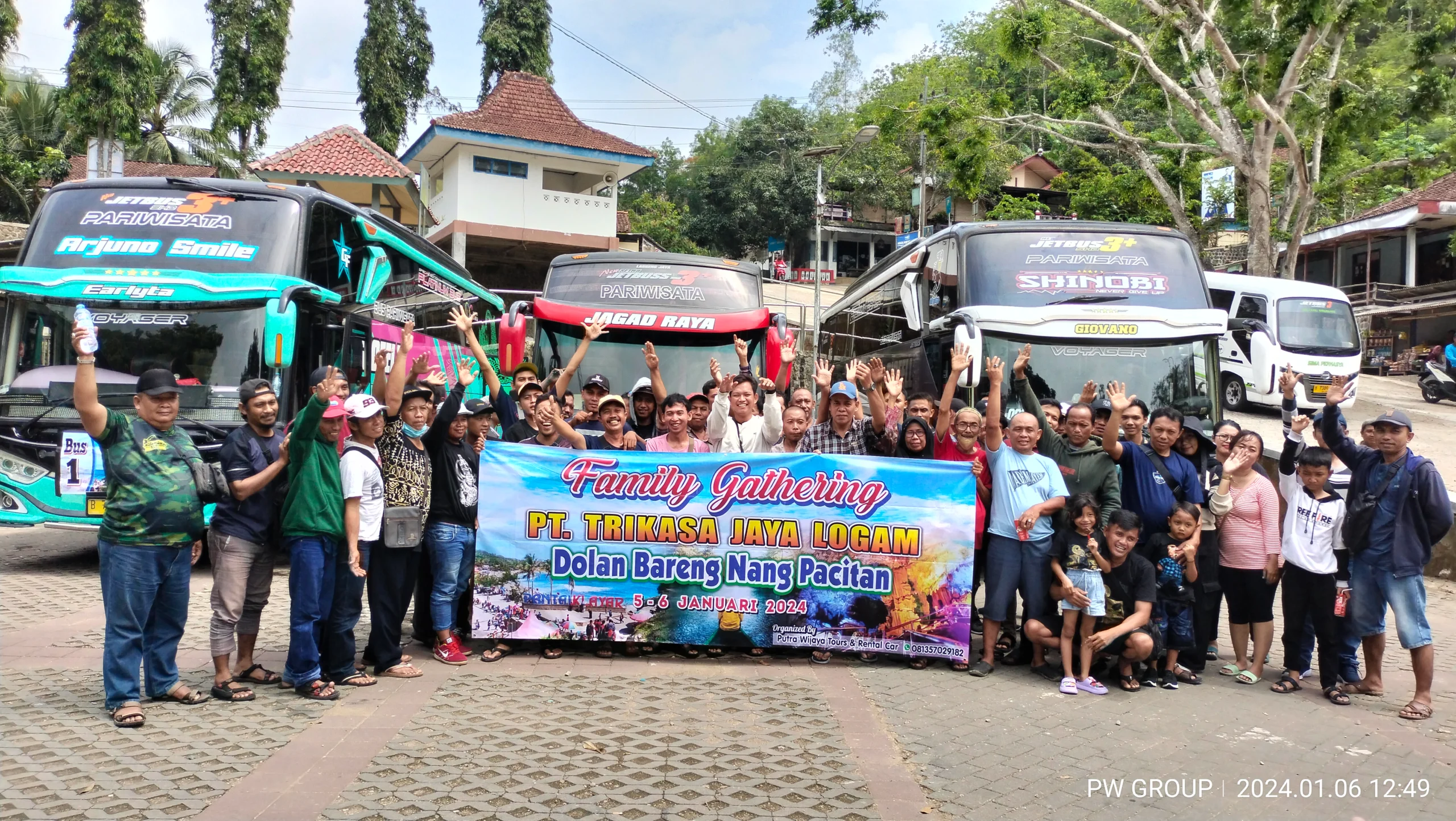 Sewa Bus Pariwisata di Gresik
